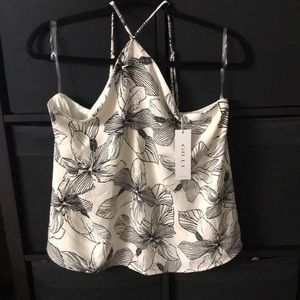 NWT Gilli black and white floral top size L